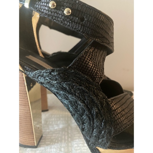 BCBG MaxAzria Heels - Picture 4 of 5